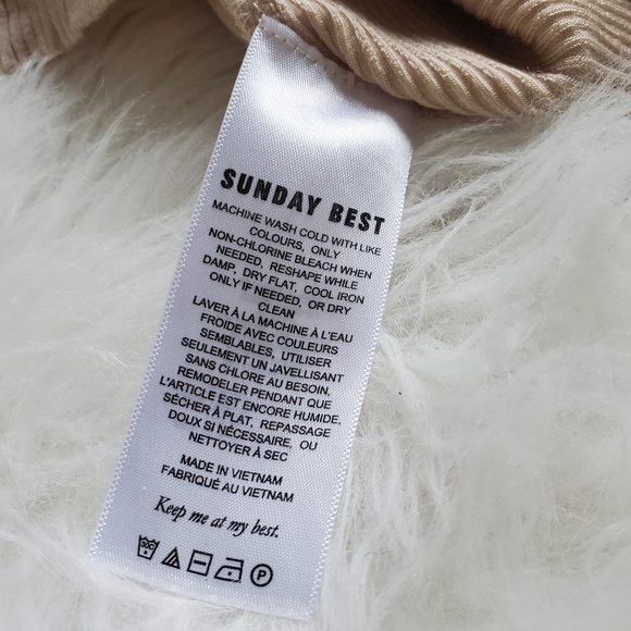 Aritzia - Sunday Best Honor Cropped Tank - Brand New - Picture 9 of 10